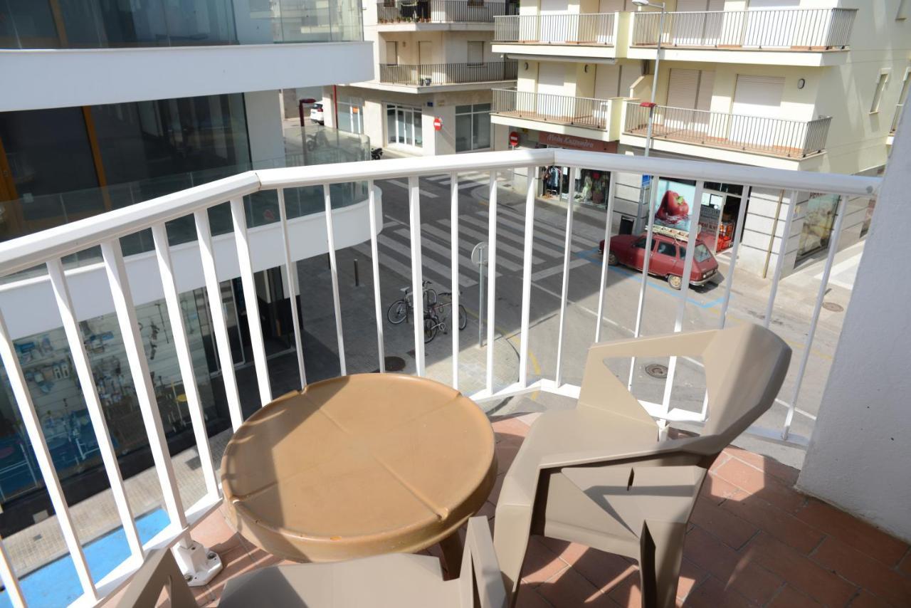 Rallye Hotel L' Escala المظهر الخارجي الصورة